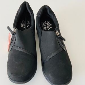 Easy Street So Lite Women's SlipOn Wedge 8M Black